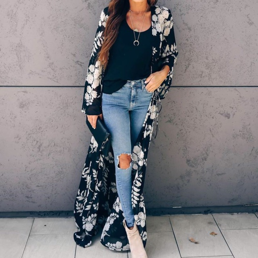 Vici floral duster kimono— NWT